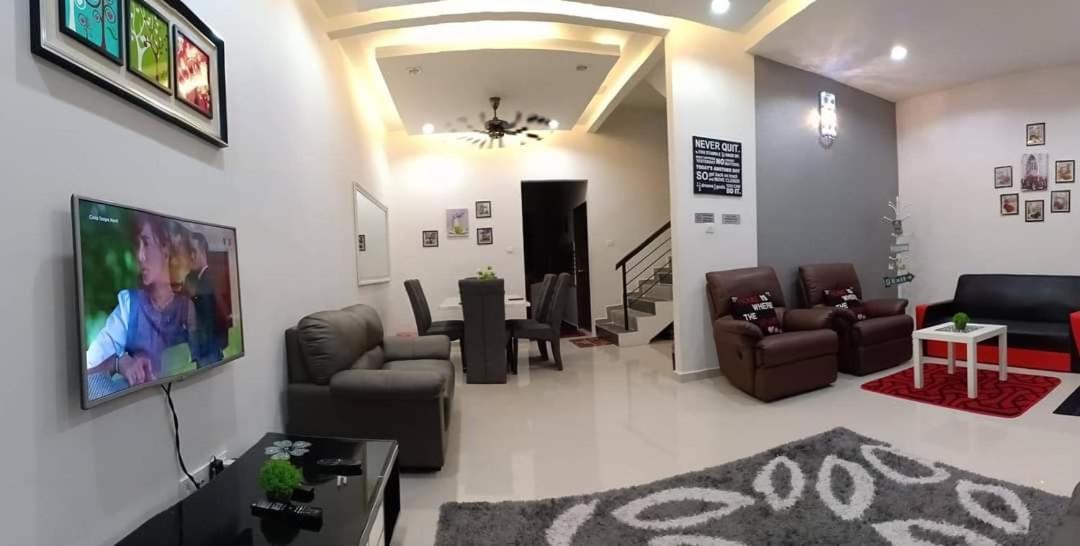 Amanda Homestay Dungun 1 Exterior photo
